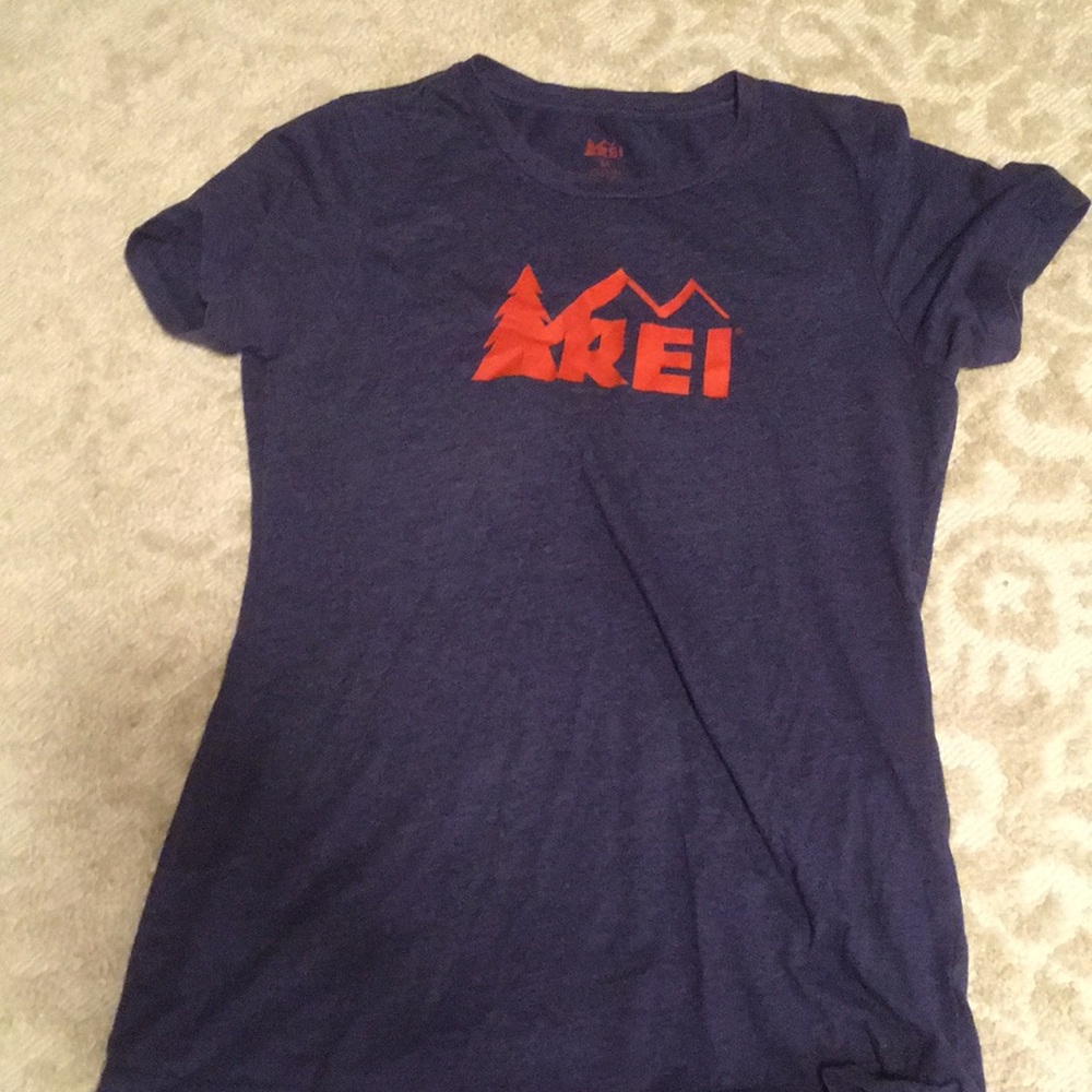 Women's REI cotton/poly blend t
